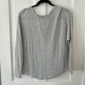 GREEN ENVELOPE S long sleeve sweater